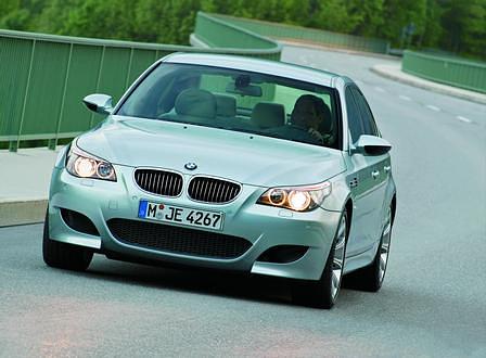 BMW M5 - Maserati Quattroporte (0001)