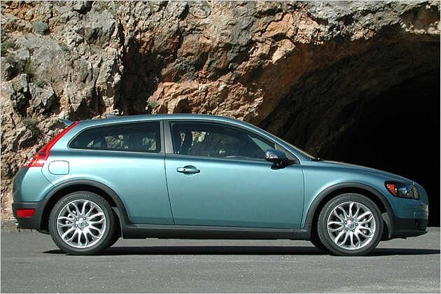 Dieses schicke Felgen-Design heißt Mestra und kann gegen Aufpreis geordert werden