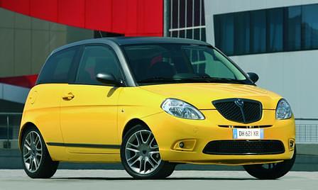 Lancia Ypsilon Sport Momo Design