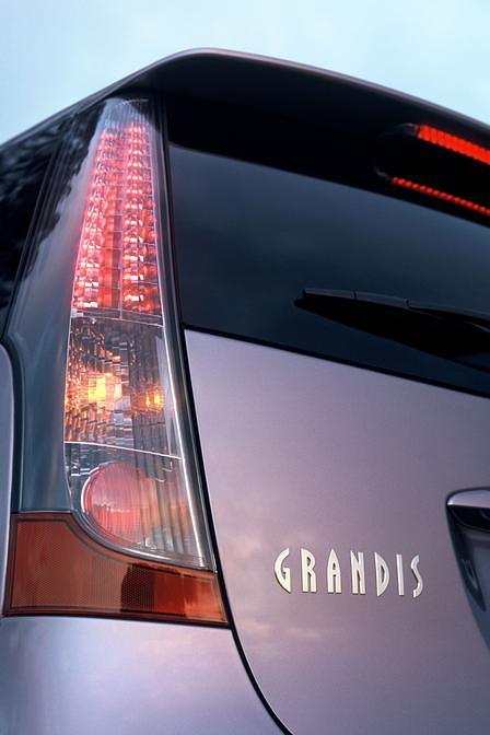 Mitsubishi Grandis