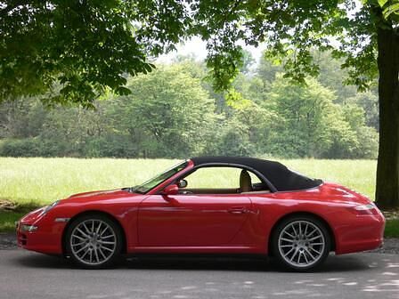 Porsche 911 Carrera 4 Cabriolet