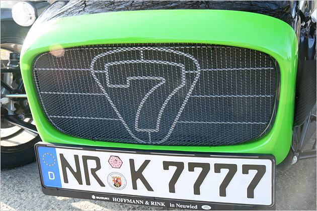 Die "7" im Grill darf nur Caterham verwenden