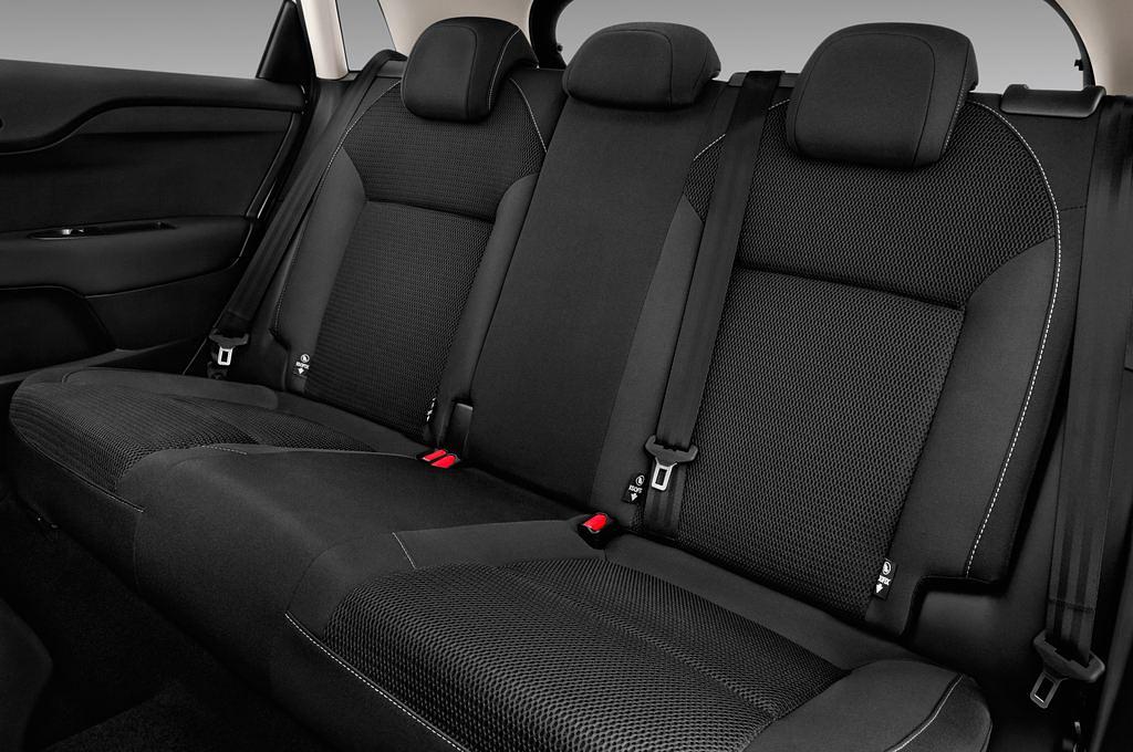 Citroen C4 (Baujahr 2016) Feel 5 Türen Rücksitze