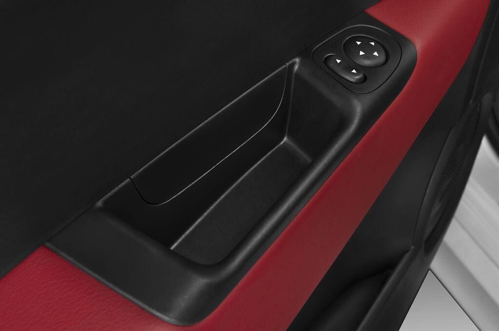 FIAT 500 (Baujahr 2010) Abarth 3 Türen Bedienungselemente Tür
