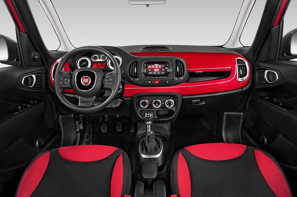 FIAT 500L (Baujahr 2014) Pop Star 5 Türen Cockpit und Innenraum