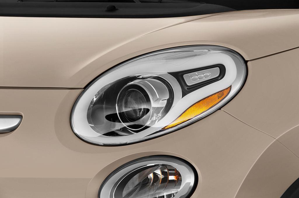 FIAT 500L (Baujahr 2014) Trekking 5 Türen Scheinwerfer