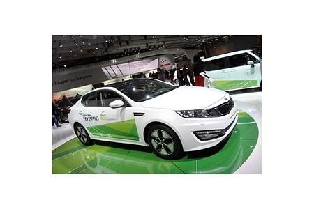 Paris 2012: Zwei Europapremieren im Kia-Gepäck