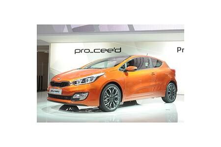 Paris 2012: Neuer Kia pro_cee’d kommt aus der Deckung