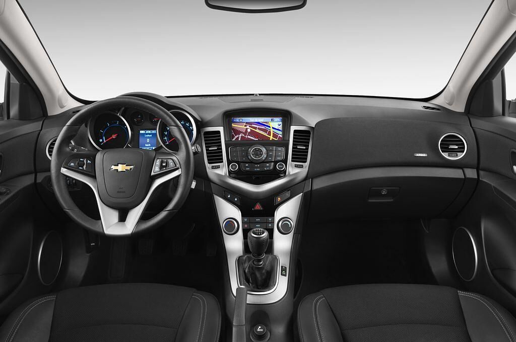 Chevrolet Cruze (Baujahr 2013) LTZ 5 Türen Cockpit und Innenraum