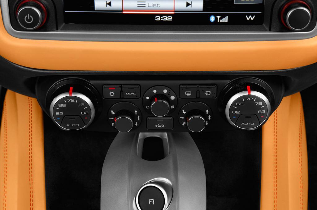 Ferrari California T (Baujahr 2017) - 2 Türen Temperatur und Klimaanlage