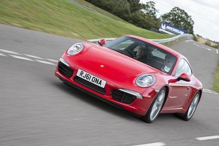 Unterwegs auf dem Handling-Parcours am Porsche Human Performance Center Silverstone