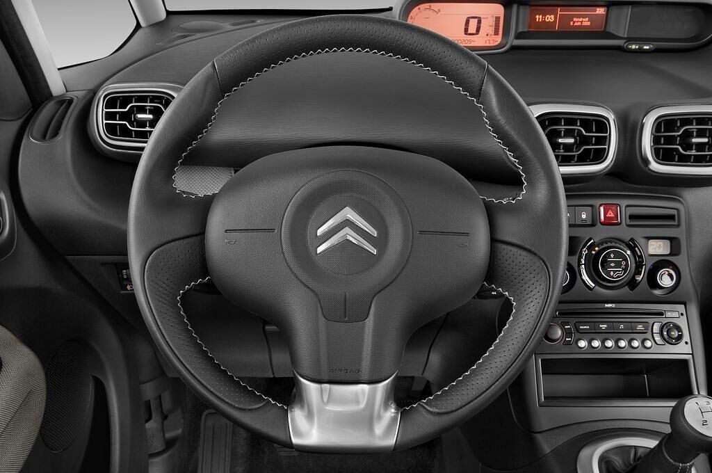 Citroen C3 Picasso (Baujahr 2011) Exclusive 5 Türen Lenkrad