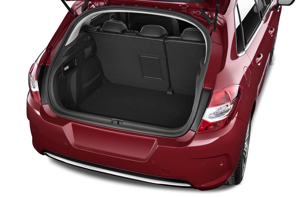 Citroen C4 (Baujahr 2011) Exclusive 5 Türen Kofferraum
