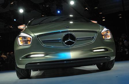 Hintergrund: Mercedes in Detroit - Dr. Jekyll und Mr. Moss