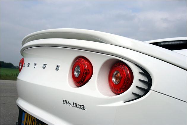 Erkennungszeichen: Die zusätzliche Spoilerlippe hat nur die Top-Elise