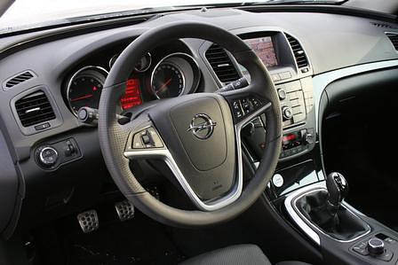 Opel Insignia 2.0 Turbo