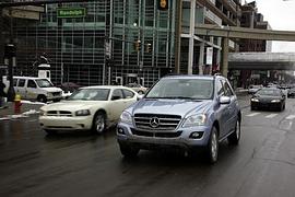Technik: Mercedes ML 450 Hybrid - Spät, aber elektrisch