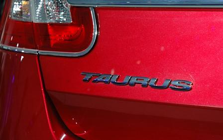 Ford Taurus 2010