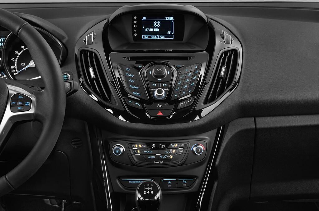 Ford B-Max (Baujahr 2013) Titanium 5 Türen Mittelkonsole