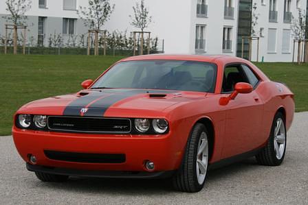 Dodge Challenger SRT-8