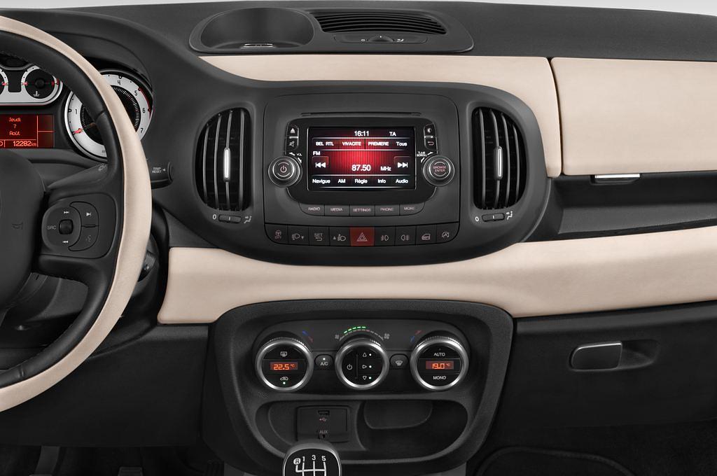 FIAT 500L (Baujahr 2015) Lounge 5 Türen Mittelkonsole
