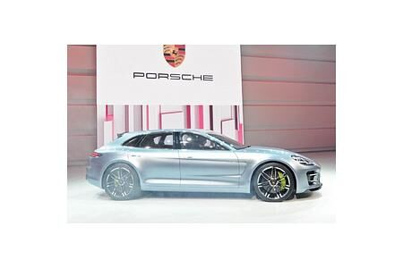 Paris 2012: Panamera Sport Turismo – Porsche blickt in die Zukunft