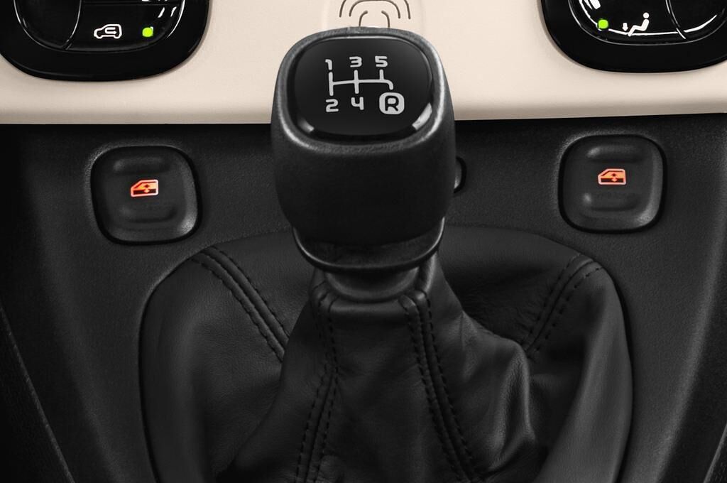 FIAT Panda (Baujahr 2012) Lounge 5 Türen Bedienungselemente Tür
