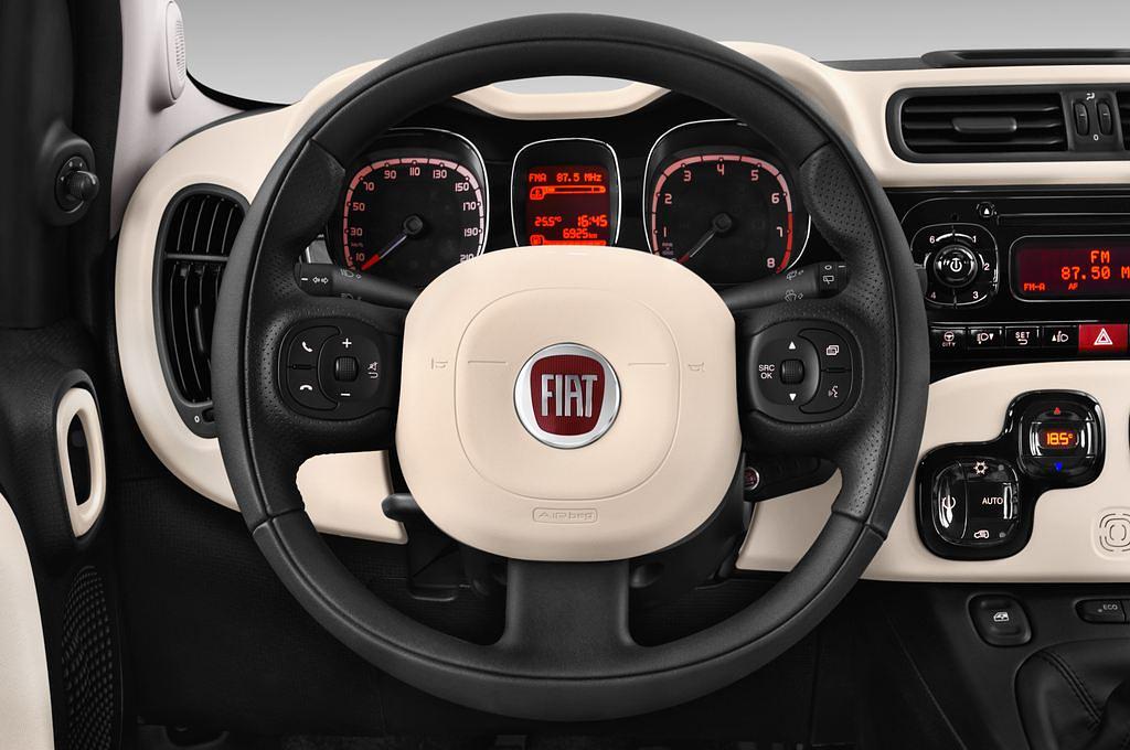 FIAT Panda (Baujahr 2012) Lounge 5 Türen Lenkrad