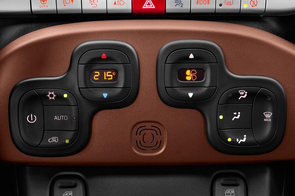 FIAT Panda (Baujahr 2017) Cross 5 Türen Temperatur und Klimaanlage