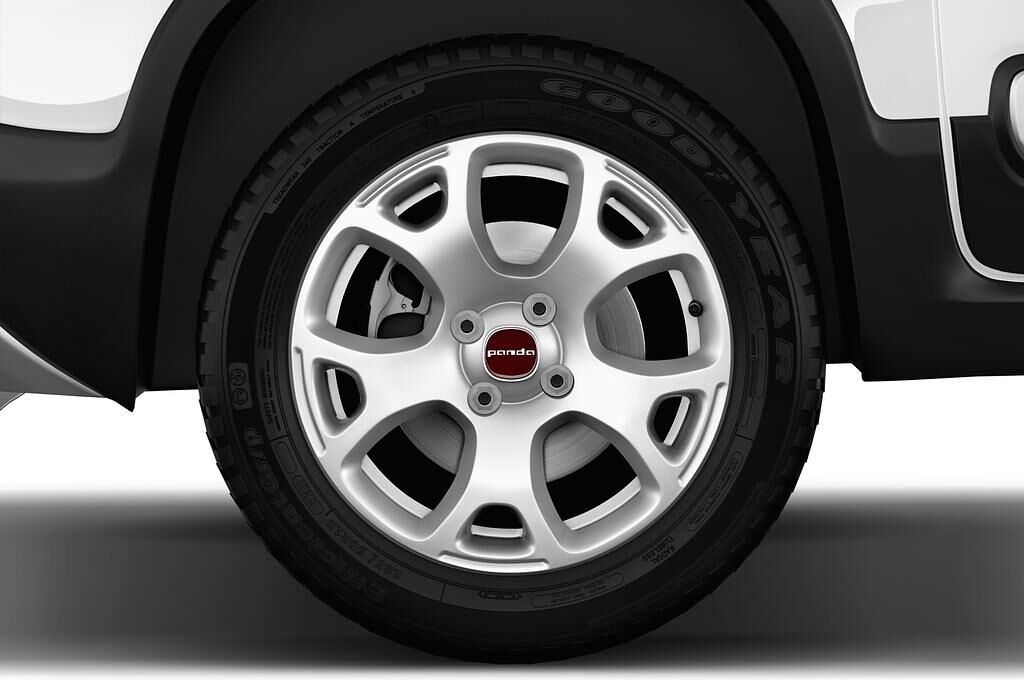 FIAT Panda (Baujahr 2017) Cross 5 Türen Reifen und Felge