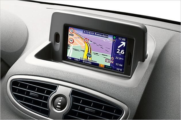 Das Navigationssystem Carminat wurde zusammen mit TomTom entwickelt