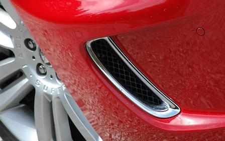 Jaguar XKR
