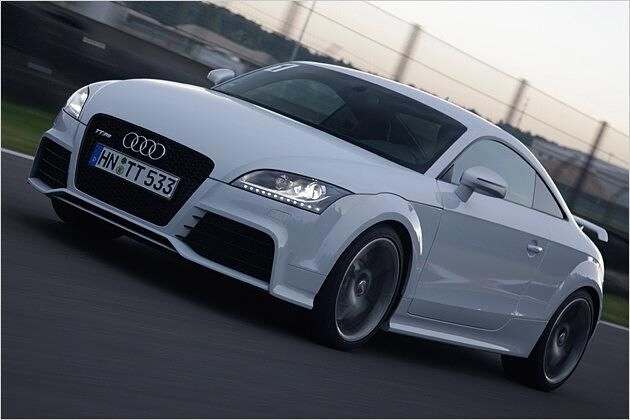 Das Coupé ist 55.800 Euro teuer
