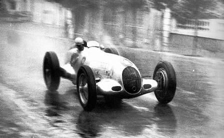 Mercedes W25