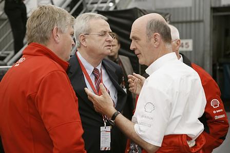 Le Mans: VW-Chef Winterkorn im Gespräch