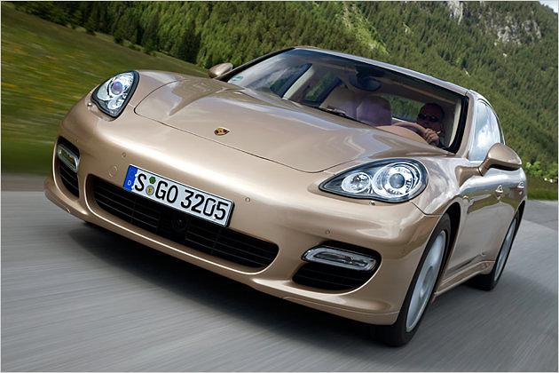 Frontlichter, Lufteinlässe, Form der Motorhaube: Alles ist typisch Porsche