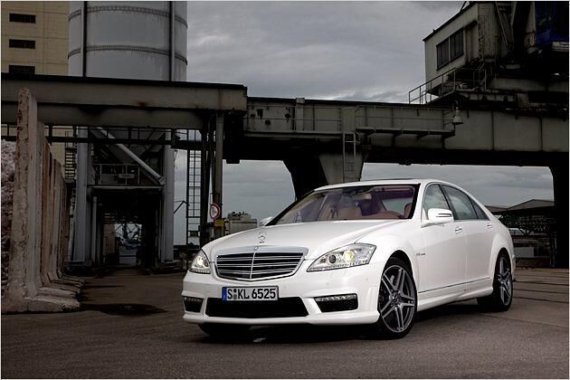 Die 20-Zoll-Felgen gehören zum Serienumfang des Mercedes S 65 AMG