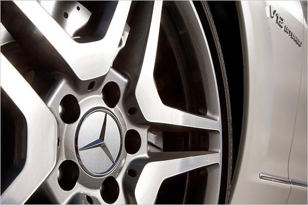 Mit dem S 65 AMG bietet Mercedes eines der sportlichsten Luxus-Fahrzeuge am Markt an