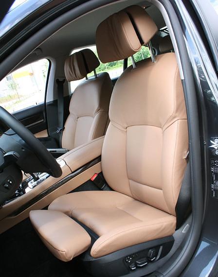 BMW 740i