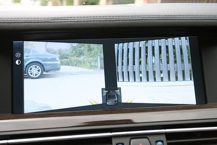 BMW 740i