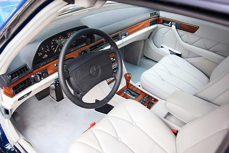 Mercedes-Benz 380 SEL Caruna