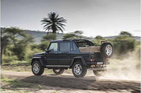Mercedes Maybach G 650 Landaulet - das elektrische Stoffdach stammt vom G-Klasse Cabrio