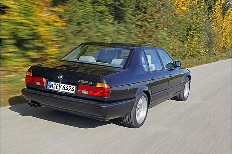 BMW 750 iL E 32