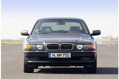 BMW 750 iL E 38 1