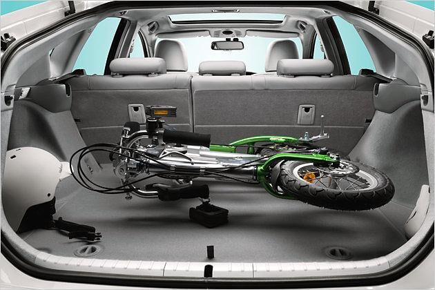 Der Kofferraum bietet 445 Liter Volumen - mehr als in einem VW Golf