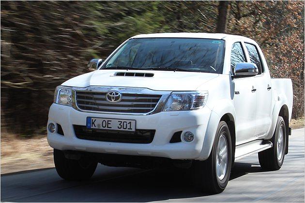 Toyota Hilux: Mächtiges (Männer-) Mobil