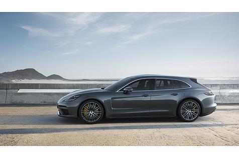 Porsche Panamera Sport Turismo - 5,05 Meter lang