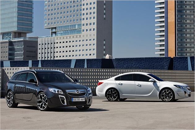 Den Insignia OPC gibt es auch als Kombi (vorne)