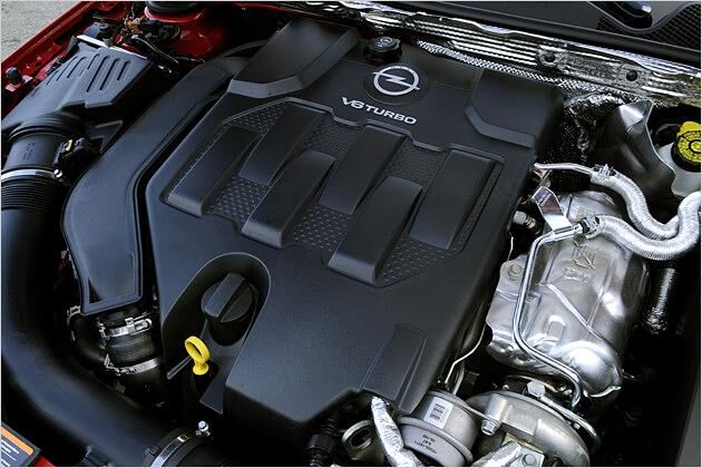 325 PS, von denen man nicht viel merkt: Der V6-Turbo-Benziner des Opel Insignia OPC