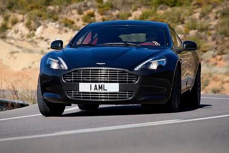 Aston Martin Rapide: Der viertürige Sportwagen (kurz)